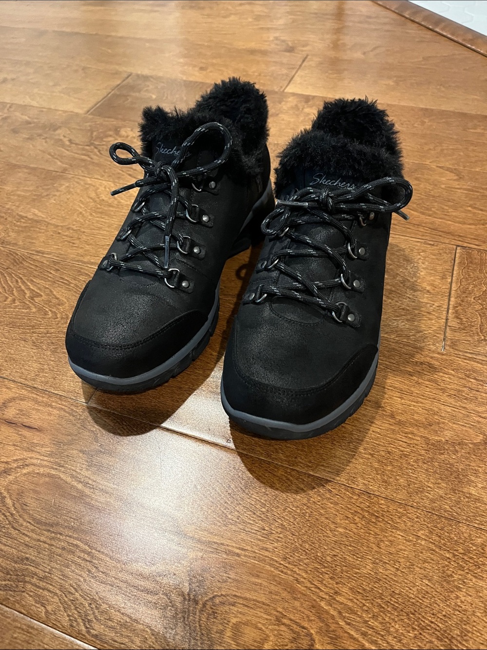 SKECHERS Slip-ins women’s easy going fall adventures casual low hiker boot